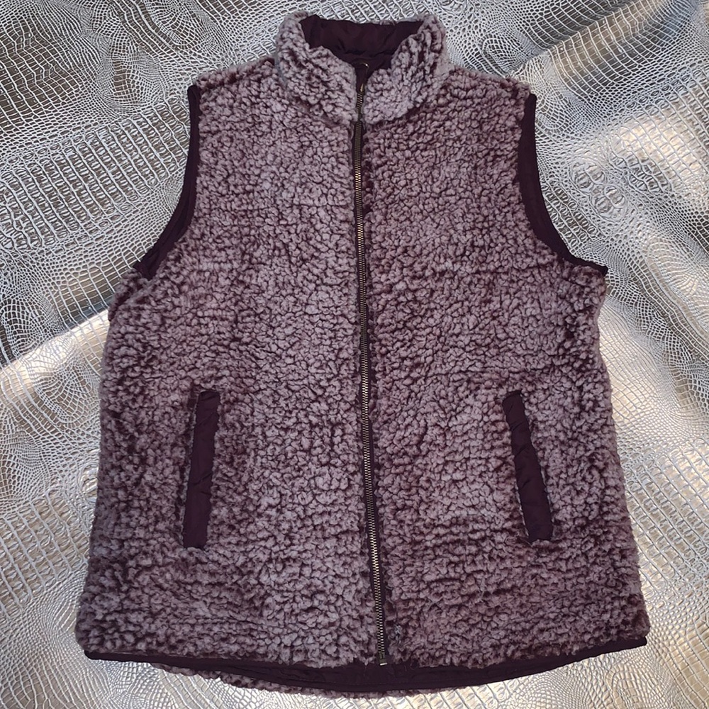 Reversible Puffer sherpa zip up vest💜
